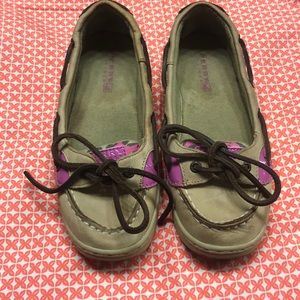 Sperry (Girls) slider